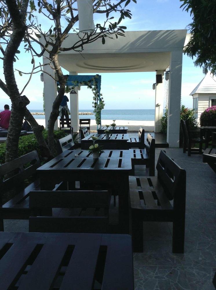 Chez Nous Boutique Resort Haad Chao Samran Bagian luar foto