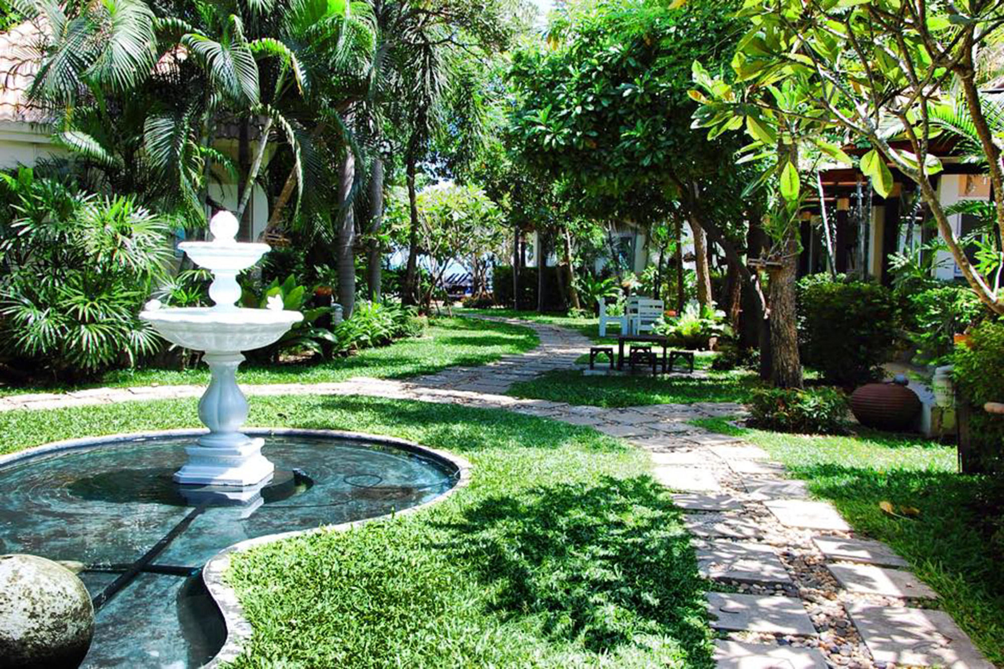 Chez Nous Boutique Resort Haad Chao Samran Bagian luar foto