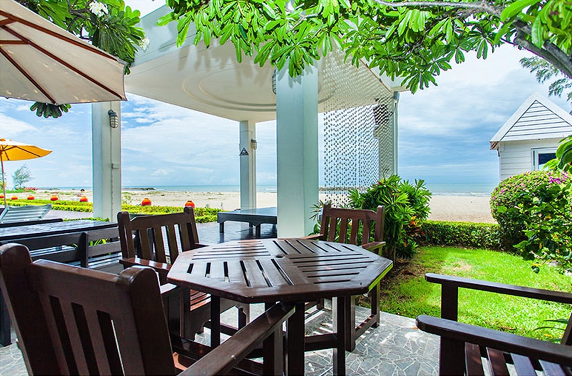 Chez Nous Boutique Resort Haad Chao Samran Bagian luar foto